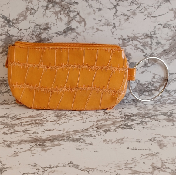 EUC Chateau Yellow Ruffle Purse with Hoop Handle - Picture 3 of 6